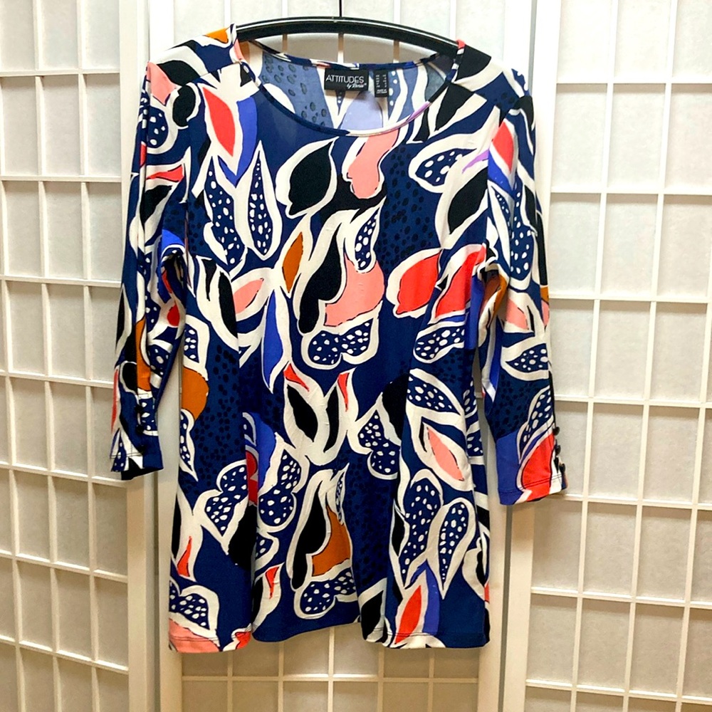 Stylish Top-XS NWOT
